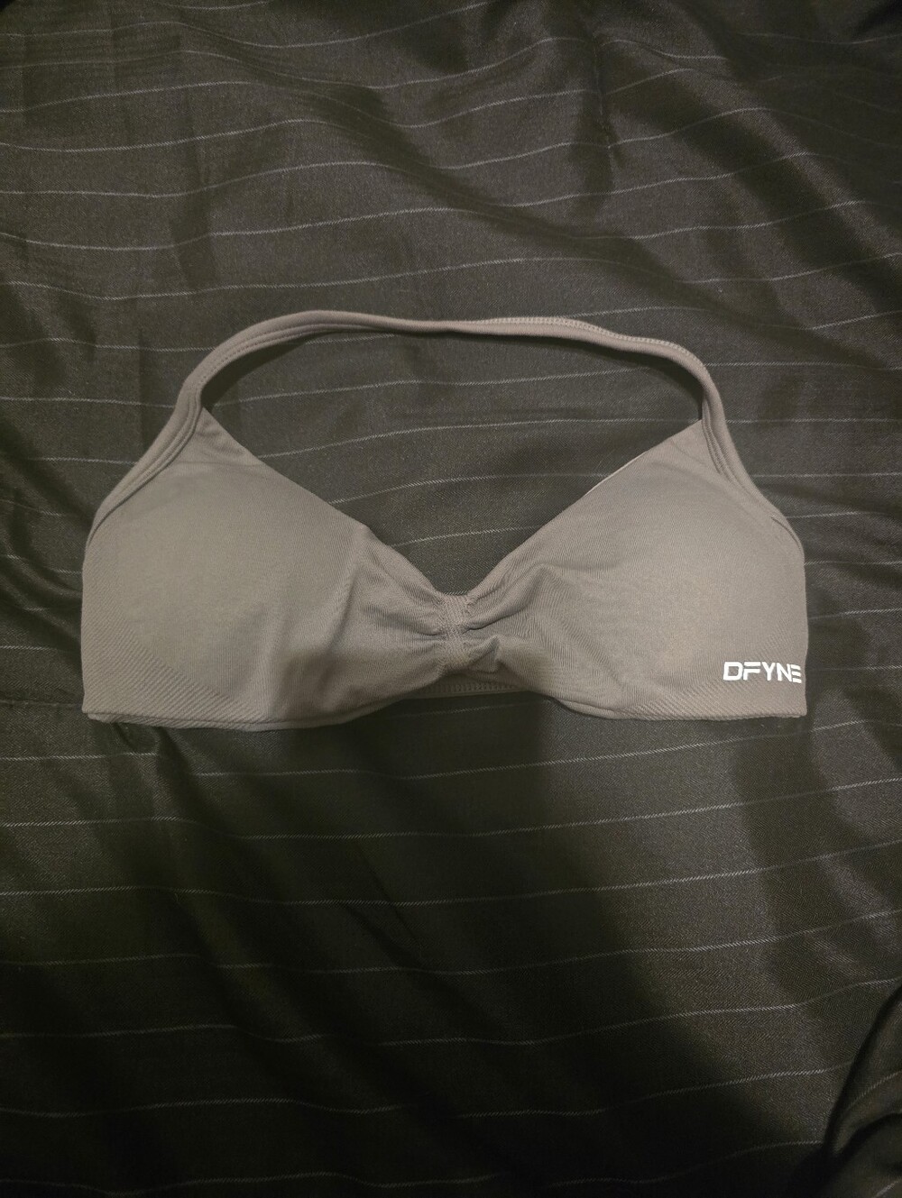 Women's Grey Wireless Sports Bra - Seamless Comfort